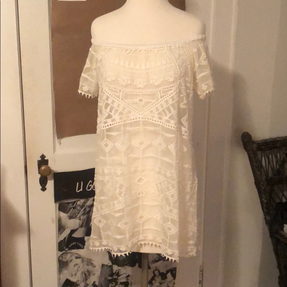 Vintage Cover Up 🕊🌊🐚​